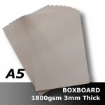 B1805 BoxBoard 1800gsm/3000ums A5 Card